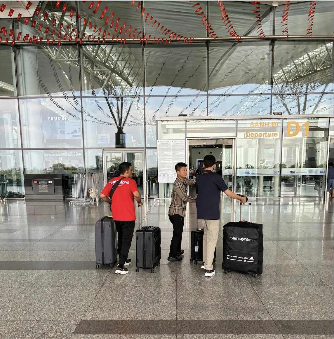 Where to Enter Vietnam with Visa on Arrival in 2025: Approved Airports Only