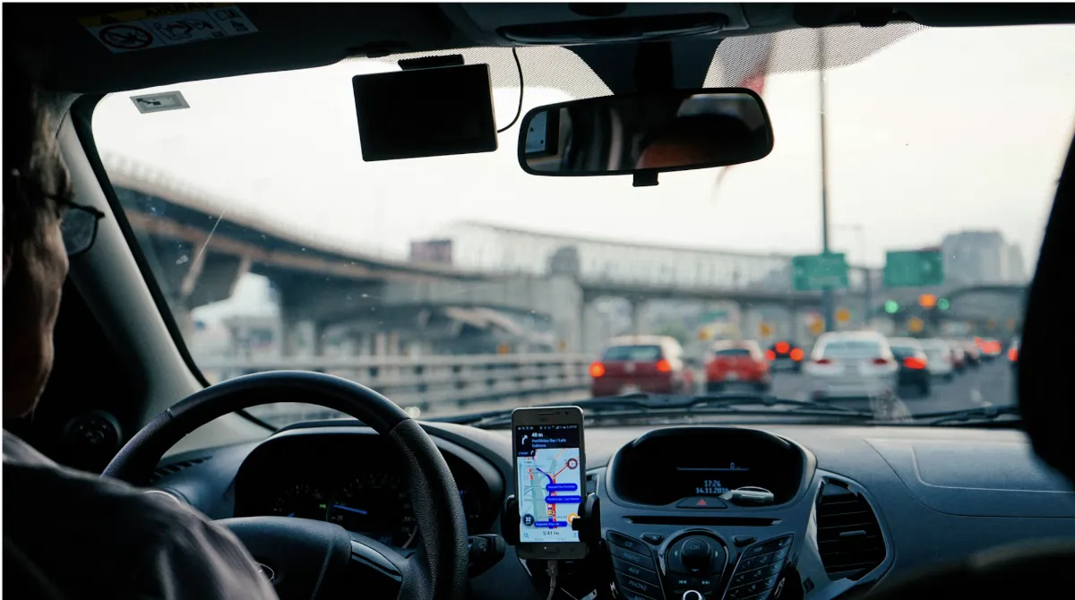 Last-Minute Flight Changes: What Really Happens & How Our Car Service Supports You