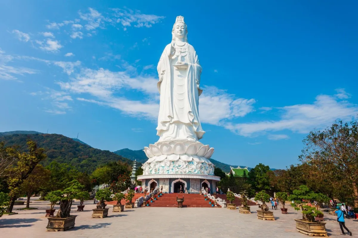 Planning a Trip to Huế and Sơn Trà Mountain: Top Attractions and Travel Tips for Central Vietnam