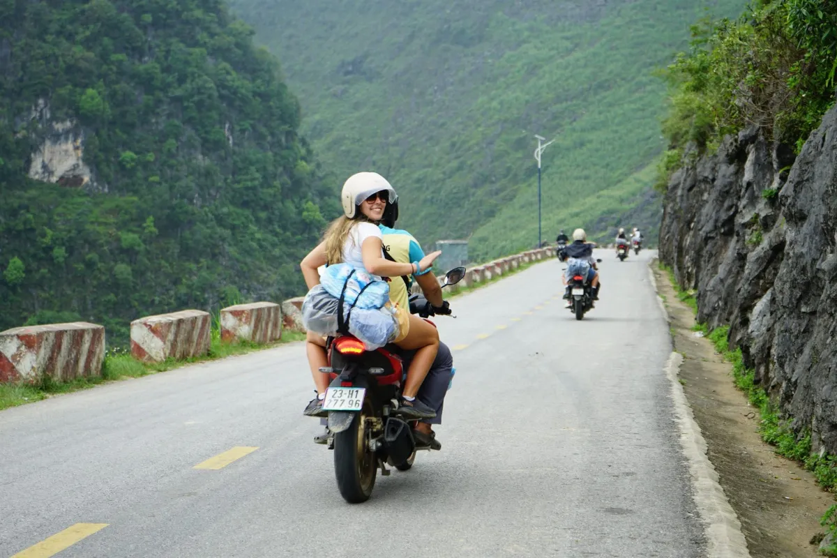How to Get to Ha Giang from Hanoi Easily and Safely: Bus, Motorbike, or Private Car