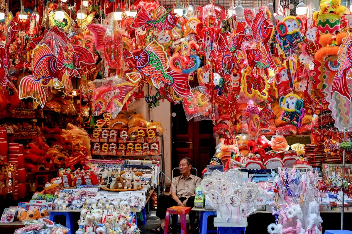 Celebrate Mid-Autumn Festival in Vietnam: Fast-Track & E-Visa Guide for Families