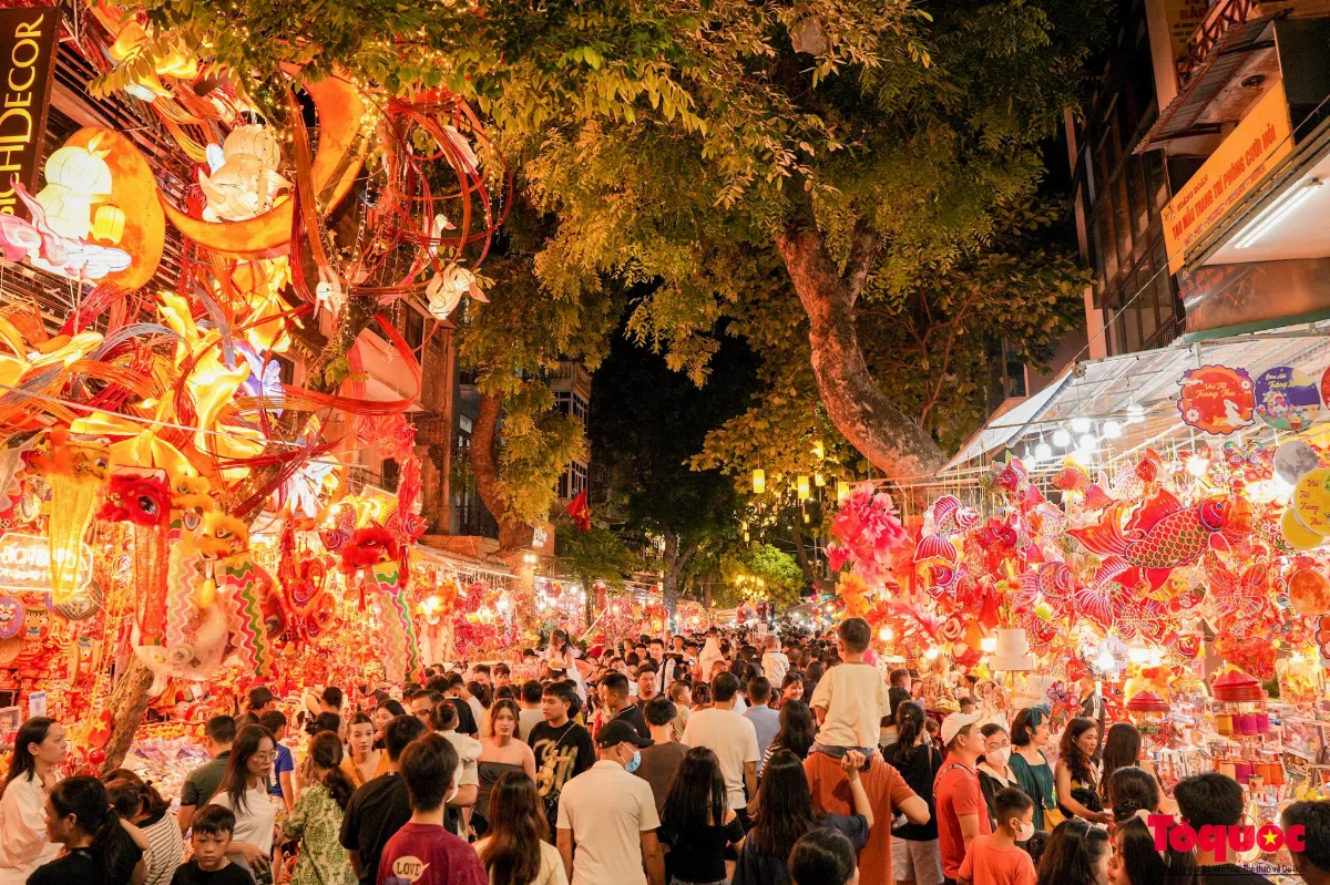 Mid-Autumn Festival in Vietnam: Best Cities to Experience It