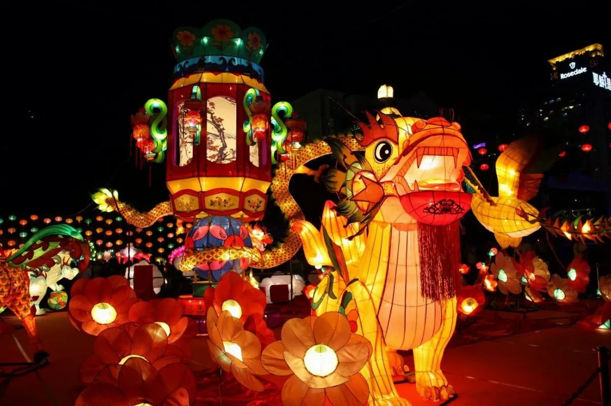 Celebrate Mid-Autumn Festival in Vietnam: Fast-Track & E-Visa Guide for Families