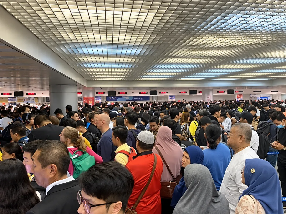 Arriving in Vietnam Late at Night with Family? Skip the Midnight Immigration Line